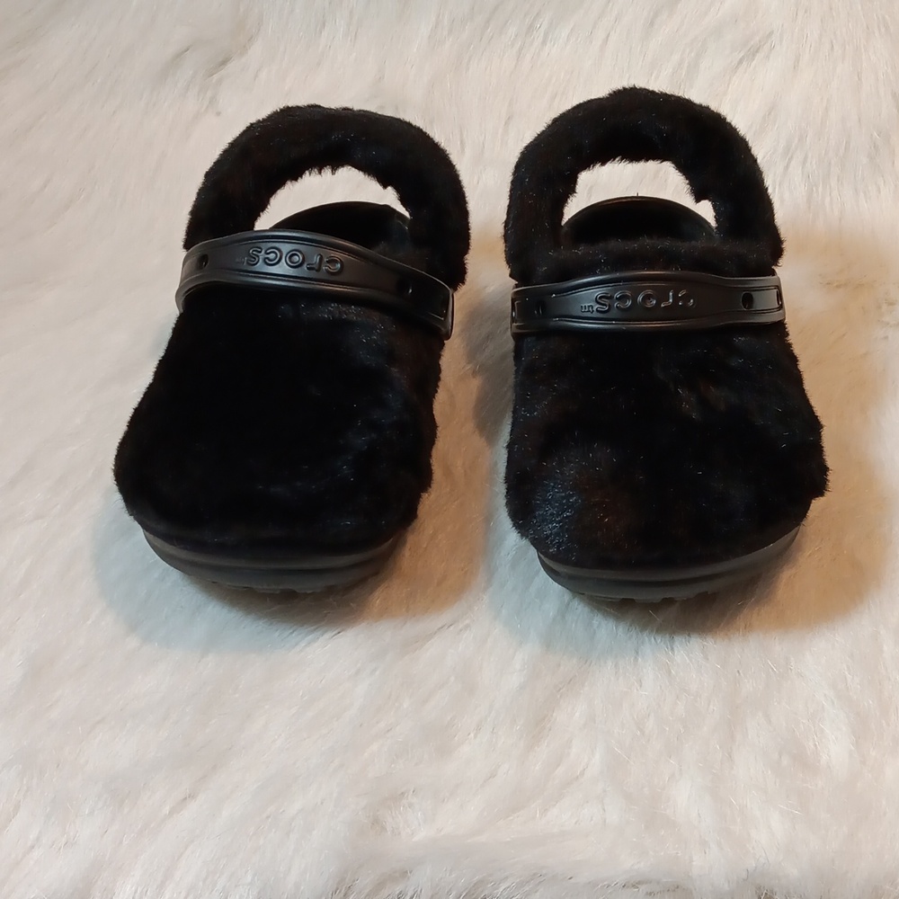 Crocs Classic Fur Sure Clogs Black Women Sz 7/ Men Sz 5